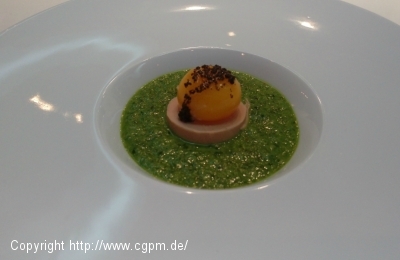 Endiviencreme, Foie Grasse und Onsen-Ei