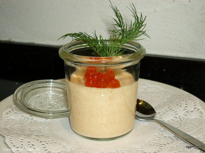 Thunfisch Mousse mit Keta Kaviar